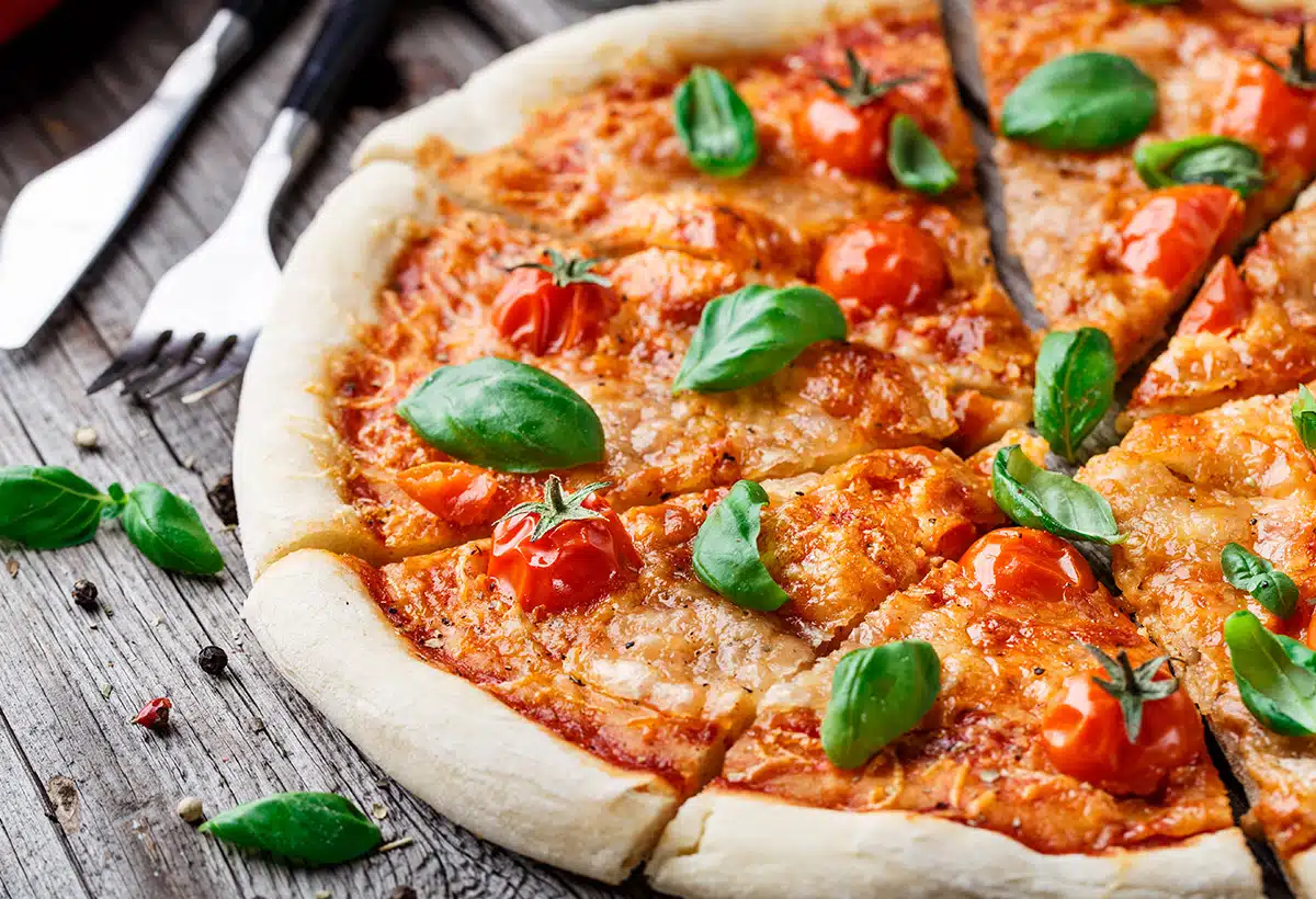 cuire une pizza au four