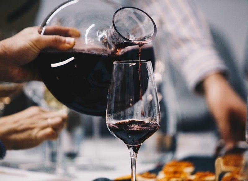 À quelle température faut-il servir le vin Astuces pour une bonne dégustation
