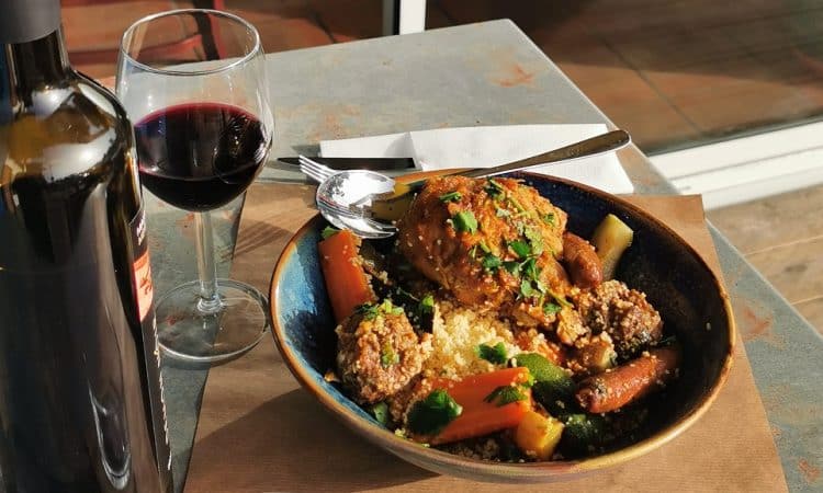 Quel vin rouge avec le couscous royal ? - Madame Gertrude