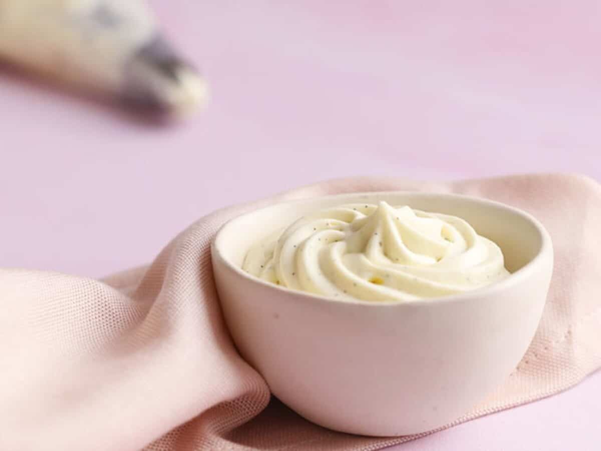 Création divine : comment réussir une parfaite recette de ganache à la vanille