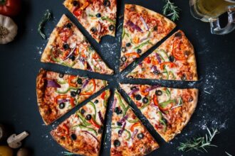 Repas préparés et options de livraison pour les soirées sans cuisine