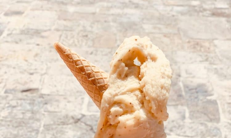 white ice cream